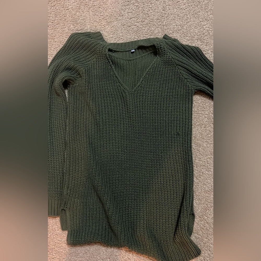 Sweater - Picture 3 of 3